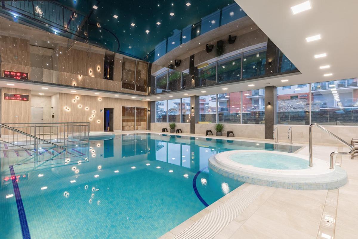 Apartament Holiday 8/25 เรวัล ภายนอก รูปภาพ